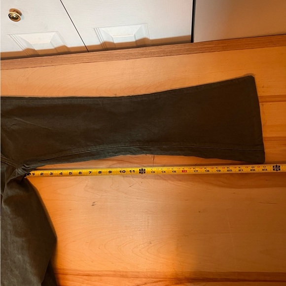 We The Free Boho Corduroy Pants High Rise Flare Button Size 26 Olive Green - Picture 12 of 12